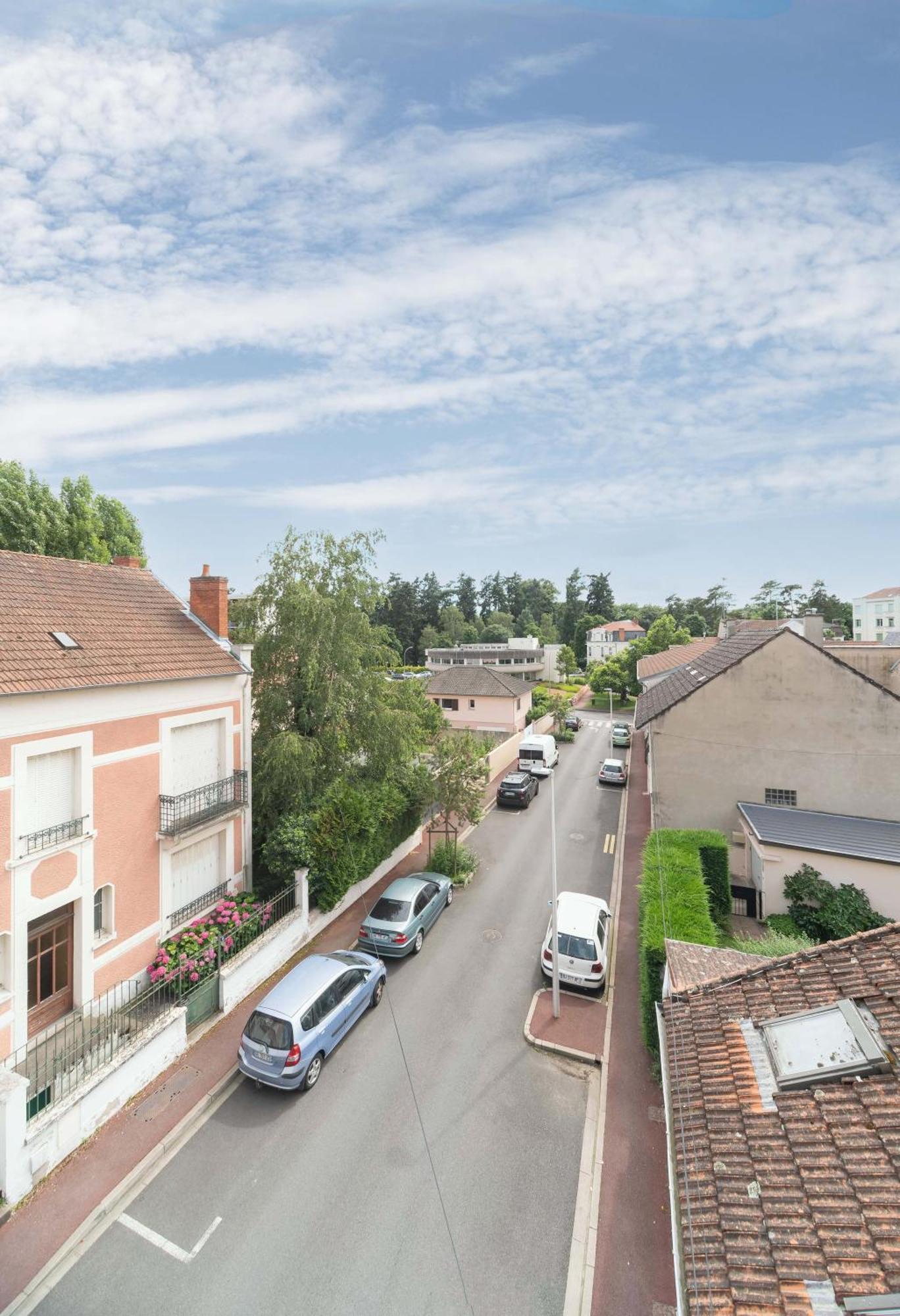 Le Grenet - Appartement Design En Duplex Vichy Luaran gambar
